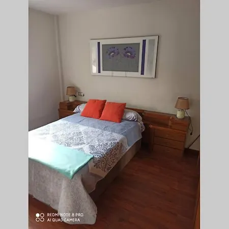 Apartamento Completo 2 Frente A La Playa De El Arbeyal * Gijón