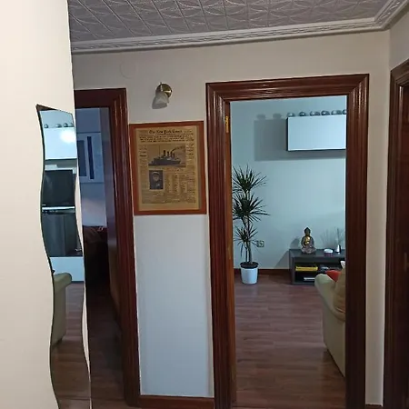 Apartamento Completo 2 Frente A La Playa De El Arbeyal * Gijón